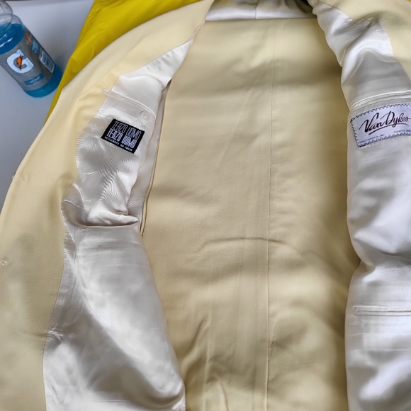 Men Suits - Picture 14 of 16